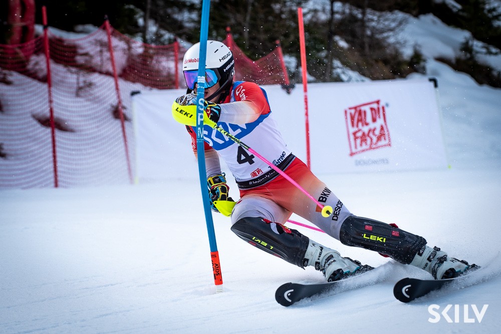Slalom Action